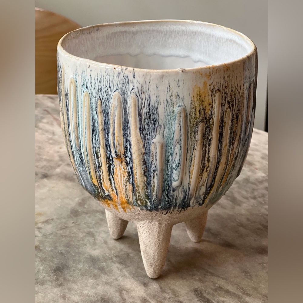 Ceramic ‘Oasis’ pot….gorgeous finish